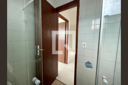 Banheiro social de apartamento à venda com 2 quartos, 55m² em Santa Cruz, Belo Horizonte