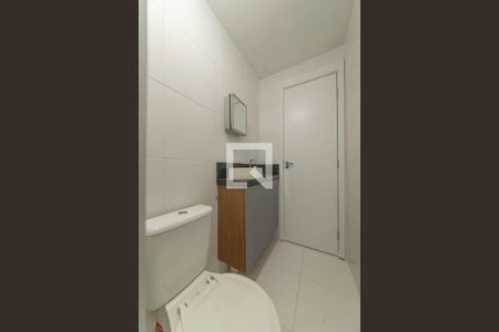 Banheiro de apartamento para alugar com 2 quartos, 32m² em Jardim Caravelas, São Paulo