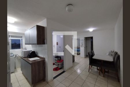 Sala  de apartamento para alugar com 2 quartos, 52m² em Parque Fongaro, São Paulo