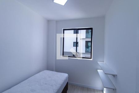 Quarto 1 de apartamento para alugar com 2 quartos, 42m² em Água Verde, Curitiba