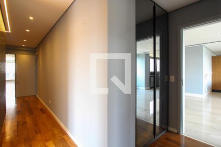 Corredor Suítes de apartamento para alugar com 3 quartos, 252m² em Real Parque, São Paulo