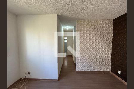 Corredor de apartamento para alugar com 2 quartos, 55m² em Pavuna, Nilópolis