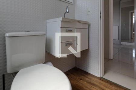 Banheiro de apartamento para alugar com 2 quartos, 55m² em Conjunto Residencial do Bosque, Mogi das Cruzes