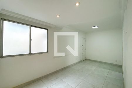 Sala de apartamento para alugar com 3 quartos, 80m² em Buritis, Belo Horizonte