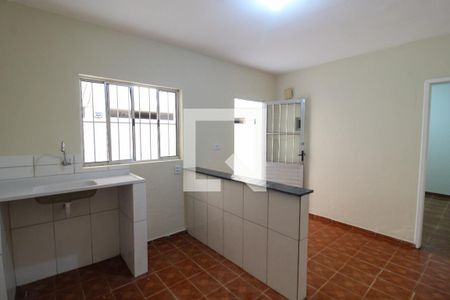 Sala/Cozinha de casa para alugar com 2 quartos, 45m² em Rio Pequeno, São Paulo