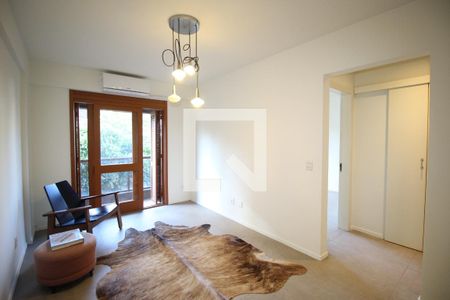 Sala de apartamento para alugar com 1 quarto, 61m² em Rio Branco , Porto Alegre