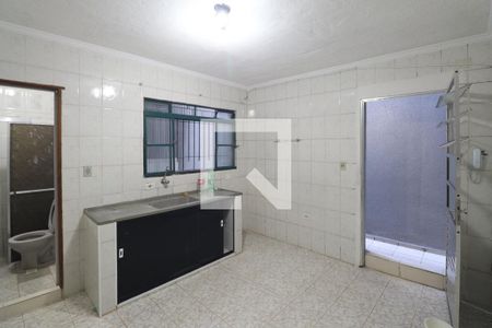 Cozinha  de casa para alugar com 1 quarto, 45m² em Vila Irmaos Arnoni, São Paulo