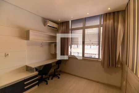 Quarto 1 de apartamento para alugar com 3 quartos, 140m² em Icaraí, Niterói