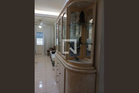 Foto 02 de casa para alugar com 2 quartos, 207m² em Super Quadra Morumbi, São Paulo