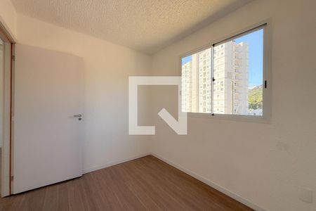 Quarto 1 de apartamento para alugar com 2 quartos, 44m² em Jardim Carvalho, Porto Alegre