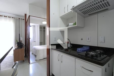 Sala/Cozinha de apartamento à venda com 1 quarto, 35m² em Moema, São Paulo
