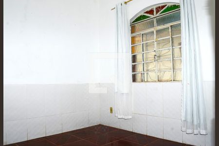 Quarto 2 de casa à venda com 3 quartos, 180m² em Dom Silverio, Belo Horizonte