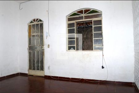 Sala de casa à venda com 3 quartos, 180m² em Dom Silverio, Belo Horizonte