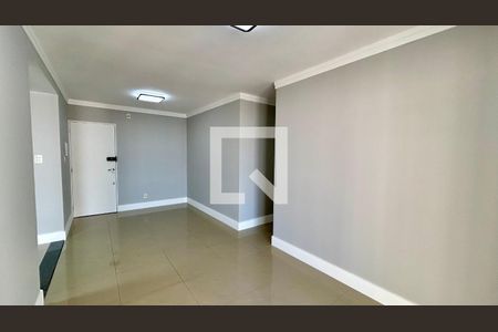 Sala de apartamento para alugar com 3 quartos, 83m² em Jardim Zaira, Guarulhos