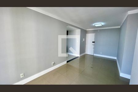Sala de apartamento para alugar com 3 quartos, 83m² em Jardim Zaira, Guarulhos