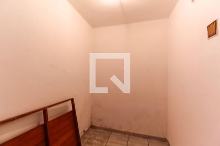 Quarto 1 de casa para alugar com 2 quartos, 60m² em Vila Bertioga, São Paulo