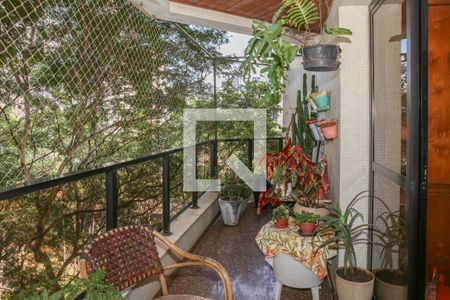 Sacada de apartamento à venda com 3 quartos, 168m² em Perdizes, São Paulo