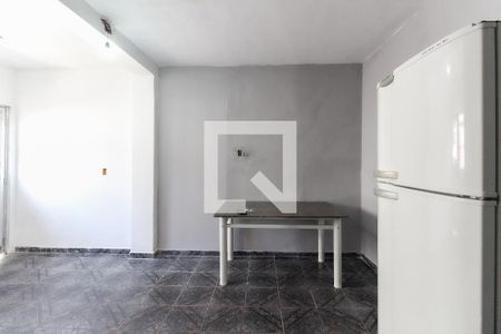 Sala - Cozinha de casa para alugar com 1 quarto, 29m² em Vila Jacuí, São Paulo