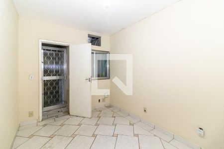 Quarto 1 de casa para alugar com 2 quartos, 60m² em Bangu, Rio de Janeiro