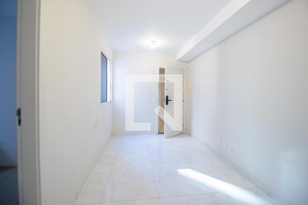 Sala de apartamento para alugar com 2 quartos, 42m² em Bonsucesso, Rio de Janeiro