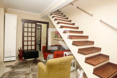 Sala 1 de apartamento para alugar com 2 quartos, 78m² em Santana, Porto Alegre