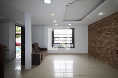 Casa à venda com 3 quartos, 120m² em Bom Jesus, Porto Alegre