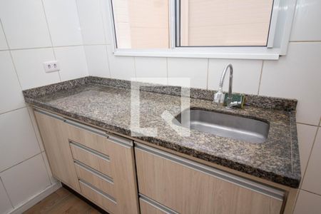 Cozinha de casa de condomínio para alugar com 2 quartos, 56m² em Nossa Senhora do O, São Paulo