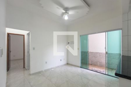 Sala de casa para alugar com 2 quartos, 100m² em Balneario Japurá, Praia Grande