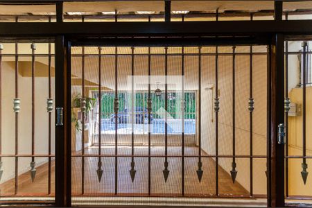 Sala - Janela de casa à venda com 4 quartos, 250m² em Jardim Sao Jose, São Paulo