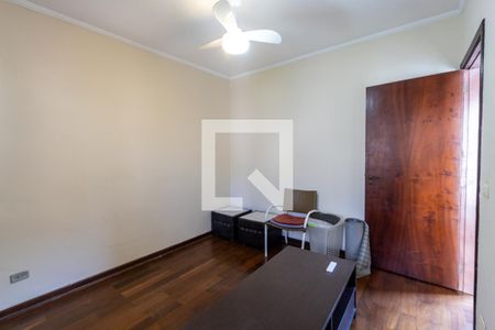 Escritório de casa à venda com 3 quartos, 200m² em Vila Ipojuca, São Paulo