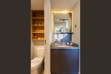 Banheiro de apartamento à venda com 1 quarto, 29m² em Água Branca, São Paulo