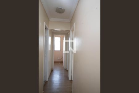Corredor de apartamento à venda com 3 quartos, 64m² em Vila Itapegica, Guarulhos