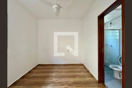 Quarto de casa para alugar com 1 quarto, 25m² em Parque São Quirino, Campinas