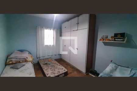 Casa 1 - Quarto 1 de casa à venda com 7 quartos, 280m² em Veloso, Osasco