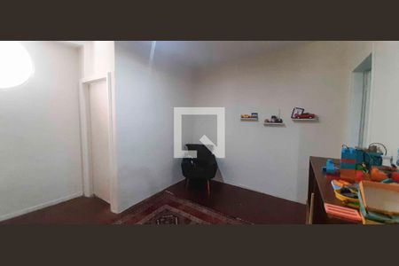 Casa à venda com 7 quartos, 280m² em Veloso, Osasco