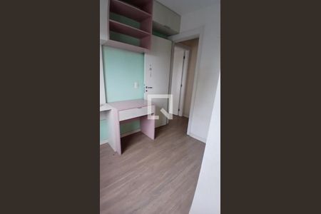 Quarto 1 de apartamento para alugar com 2 quartos, 62m² em Capão Raso, Curitiba