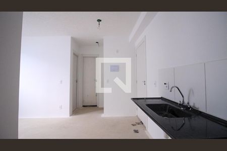 Sala/Cozinha de apartamento à venda com 2 quartos, 34m² em Cidade São Mateus, São Paulo