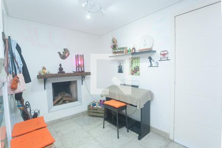 lareira  de casa de condomínio para alugar com 5 quartos, 226m² em Cabeceira, Nova Lima