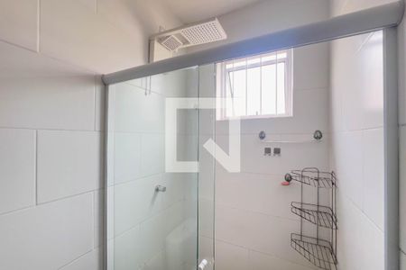 Banheiro do quarto 1 de casa para alugar com 2 quartos, 110m² em Cambuci, São Paulo