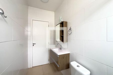 Banheiro do quarto 1 de casa para alugar com 2 quartos, 110m² em Cambuci, São Paulo