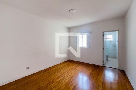 Quarto 1 de casa para alugar com 2 quartos, 110m² em Cambuci, São Paulo