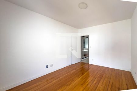 Quarto 1 de casa para alugar com 2 quartos, 110m² em Cambuci, São Paulo