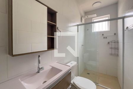 Banheiro do quarto 1 de casa para alugar com 2 quartos, 110m² em Cambuci, São Paulo