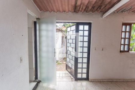 Sala de casa para alugar com 1 quarto, 30m² em Senhor dos Passos, Belo Horizonte