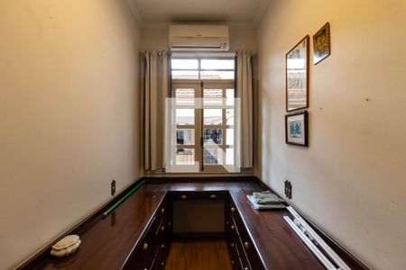 Quarto de casa à venda com 4 quartos, 350m² em Água Branca, São Paulo