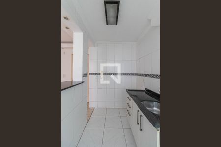 Sala/Cozinha/Área de Serviço  de apartamento para alugar com 2 quartos, 44m² em Jardim Santa Teresinha, São Paulo