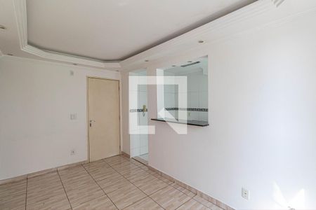 Sala/Cozinha/Área de Serviço  de apartamento para alugar com 2 quartos, 44m² em Jardim Santa Teresinha, São Paulo