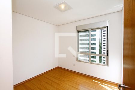 Quarto 1 - Suíte de apartamento à venda com 2 quartos, 94m² em Belvedere, Belo Horizonte