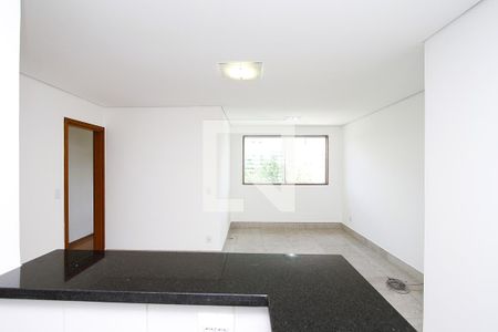 Sala de apartamento à venda com 2 quartos, 94m² em Belvedere, Belo Horizonte