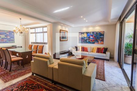 Sala 1 de apartamento à venda com 4 quartos, 200m² em Carmo, Belo Horizonte